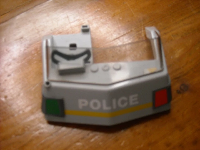 Lot De Pièces Détachées PLAYMOBIL Pour Voiture De Police (Réf. 6920 Et Autres) - Occasion Propre