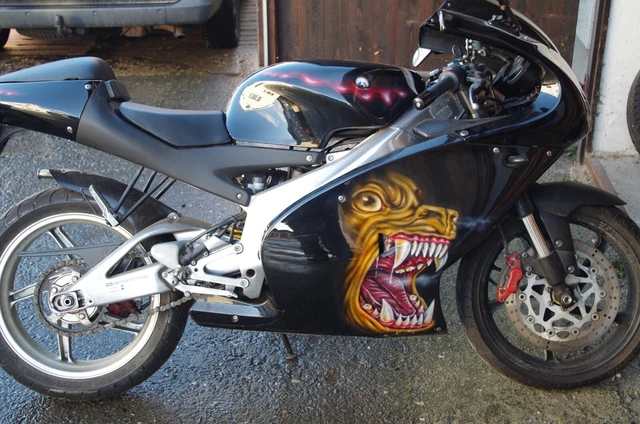 Aprilia  RS 125 2 Takt Rarität erst 8500 Km Baujahr 2003 aus Sammlung Airbrush