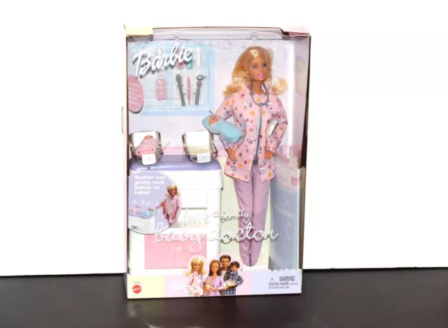 Barbie Happy Family Grandma's Kitchen Doll Gift Set 2003 Mattel #B9880 NRFB  - We-R-Toys