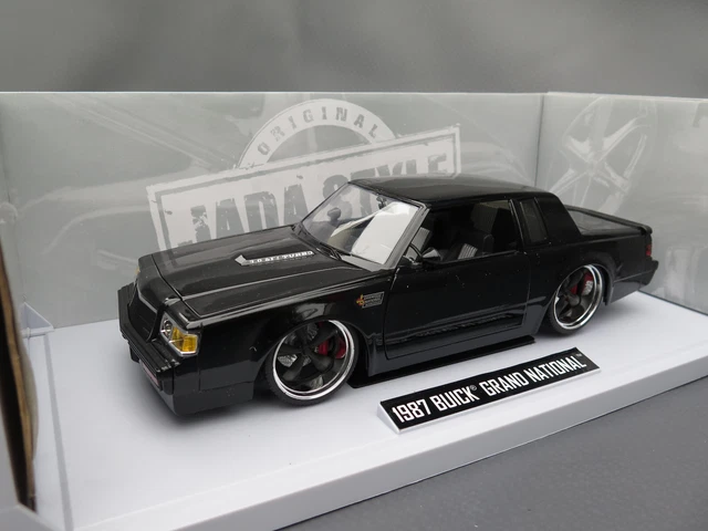 JADA TOYS DUB CITY OLDSKOOL 1987 Buick Grand National 1:18