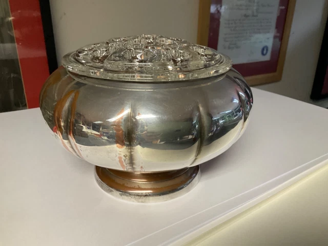 Vintage Marlboro Plate EP Copper rose posy bowl with glass frog top 16 holes.