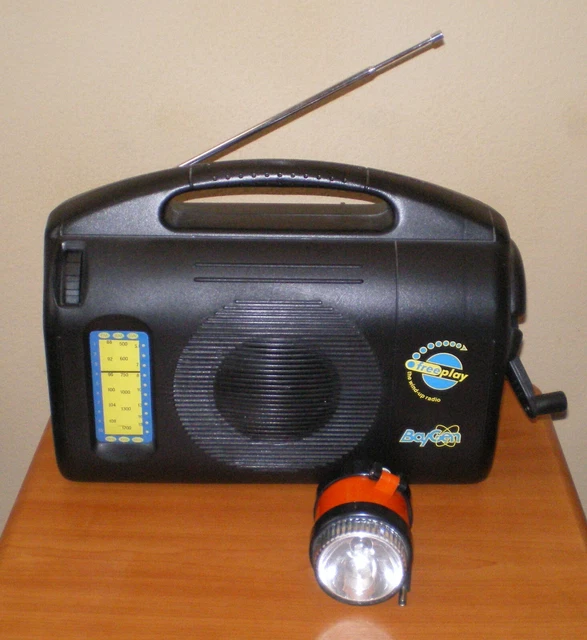 BayGen Freeplay Hand CRANK Wind-Up Self Powered AM/FM/SW Portable Radio + LIGHT BayGen Freeplay Hand CRANK Wind-Up Self Powered AM/FM/SW Portable Radio + LIGHT