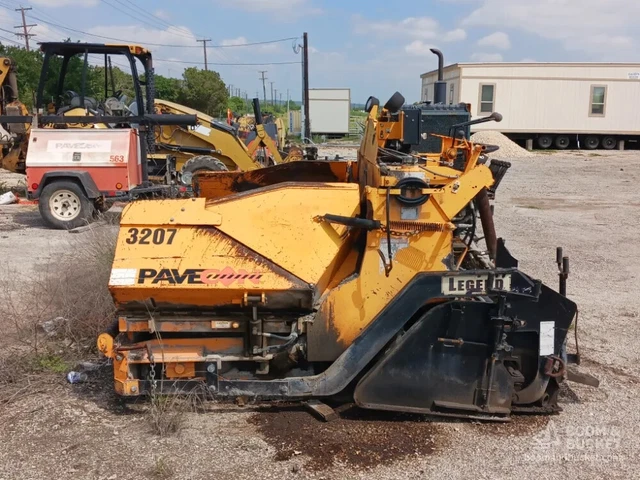 2010 Leeboy 1000F