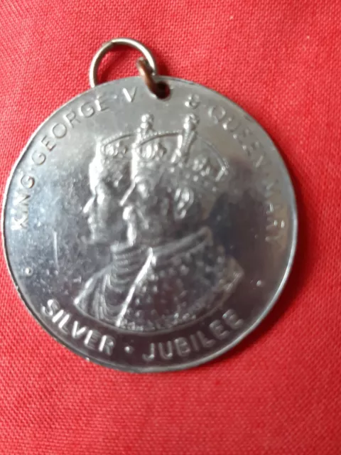 King George V Queen Mary Silver Jubilee Commemorative Medal~1935 ~38mm