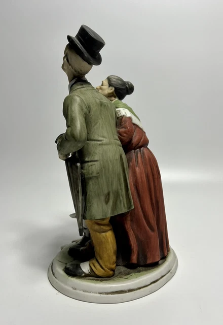VTG Ceramic Figurine "Elderly Dressed Up Couples Walking with Their Puppy Japan 4