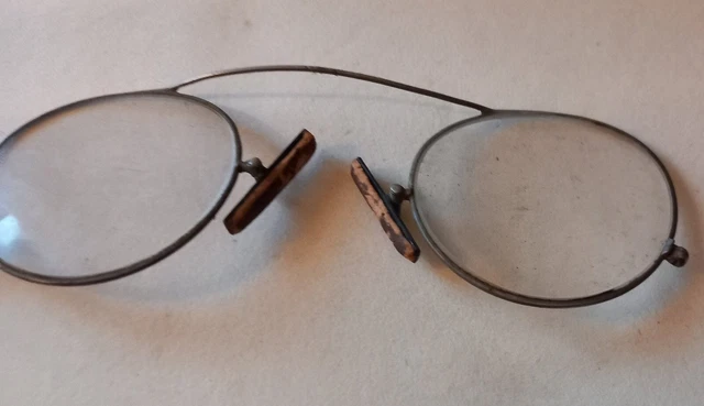 Pince nez occhiali 2025