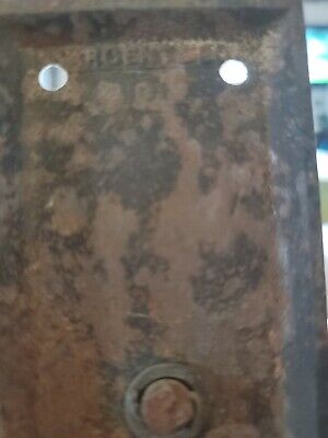 Vintage Cast Iron SARGENT Door Plate, Backplate Escutcheon with Twist Lock Latch 2