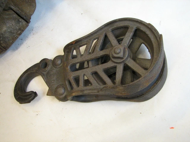 Vintage Myers Unloader Hay Trolley Pulley Farm Barn Architectural Iron Ashland C 12