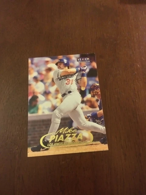 1998 Fleer Tradition Mike Piazza HOF SHARP!