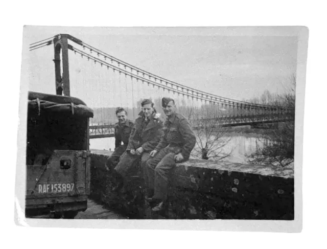 WW2 Photo Royal Air Force Officers Bridge Behind Military Vehicle RAF 153897