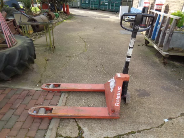 PALLET TRUCK  BT ROLATRUC 680mm X 1000mm LONG