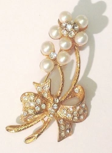 Broche vintage en forme de fleur avec strass en métal ton bronze – 5 cm de diamètre