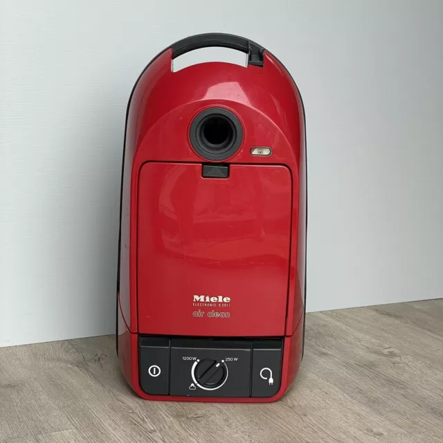MIELE CYLINDER VACUUM Cleaner S251i Air Clean 1200W Main Unit Only EUR