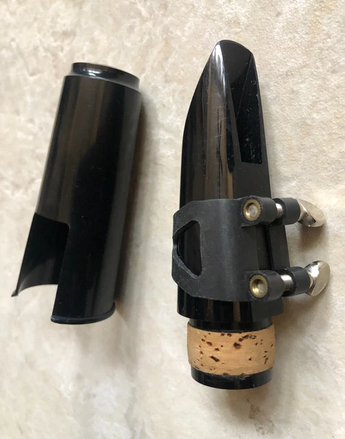 NEW- GE Clarinet Mouthpiece Kit, Includes Ligature+Clarinet Mouthpiece & Cover 2