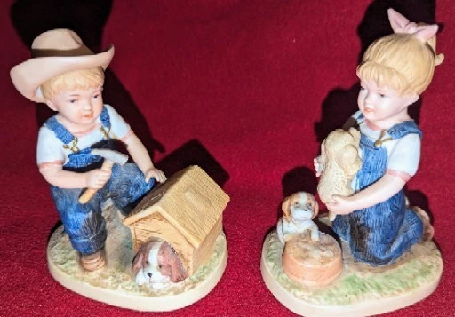 ‼️VTG Pair‼️1985 Denim Days HOMCO Farm Chores Gathering Eggs Dog House Figurin❇️