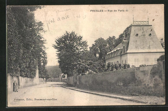CPA Presles, Rue de Paris, vue de la rue