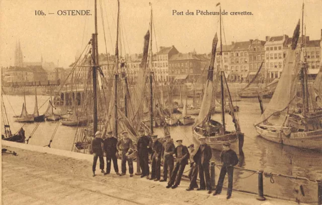 Cpa Belgique Ostende Port Des Pecheurs De Crevettes