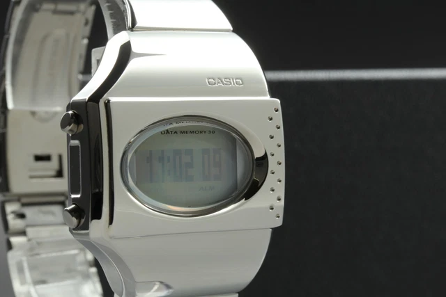 時計 CASIO ME-100 tomato VINTAGE 1990'S [MINT] CASIO ME-100 TOMATO U.F.O Data Memory