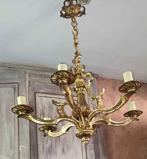 Lustre en bronze massif et doré vieil Or 5 branches style Louis XV