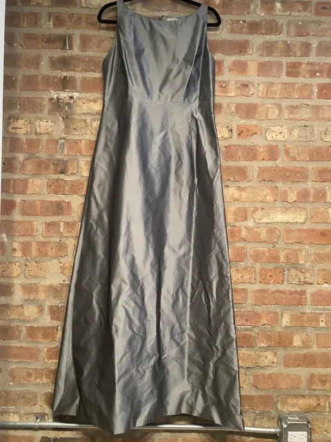 100% Silk Gown Size 44 12 Fully Lined By Jesus Del Pozo Sleeveless Grey Silver
