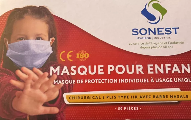 Masques Chirurgicaux Pour Enfants .une Boîte De 50 Pièces