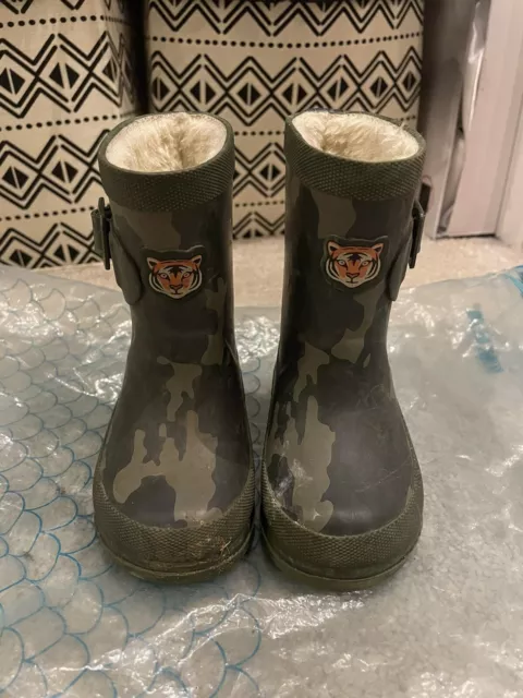 Boys on sale camouflage wellies