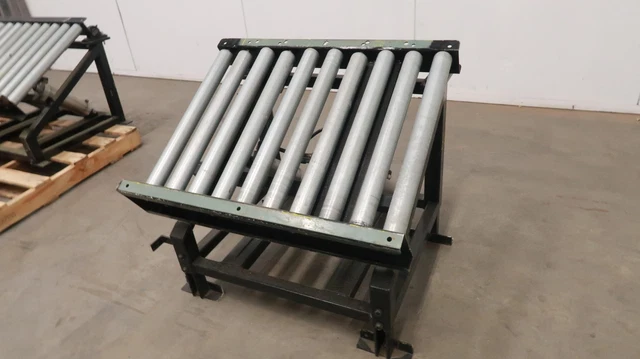 Pneumatic Actuated Inclined Roller Conveyor 30x22 T147986