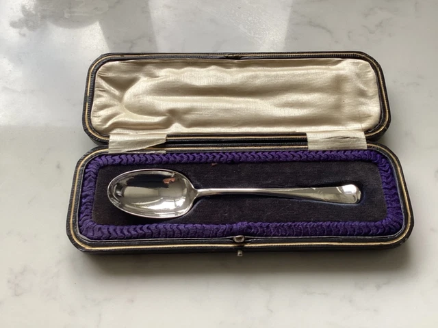 Antique 1922 George V1 Sheffield Hallmark Solid Silver Hanoverian Rattail Spoon