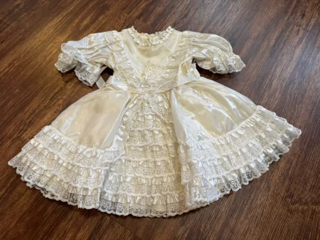 Frilly Girl Vintage Lydia Beautiful Lace Ivory ruffle Party dress Size 2