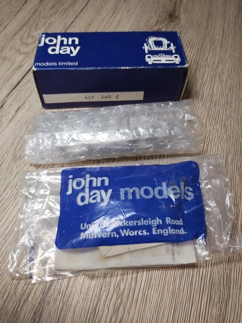 1/43-JOHN DAY-KIT-ASTON MARTIN Db3-Le Mans 1952- EUR 20,00 - FR