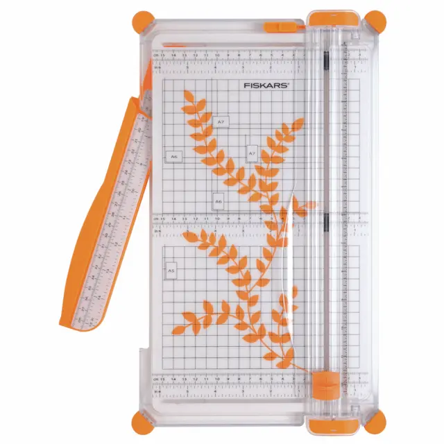 Fiskars Paper Trimmer: Portable: 30cm/A4 F1003758 , straight and precise cuts