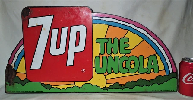 71 VINTAGE U.S.A. 7 Up The Uncola Soda Metal Flange Rainbow