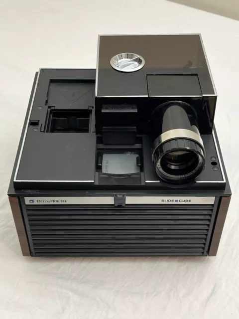 Vintage Bell & Howell 977 Slide Cube Projector W/ Luminar Optical System - WORKS