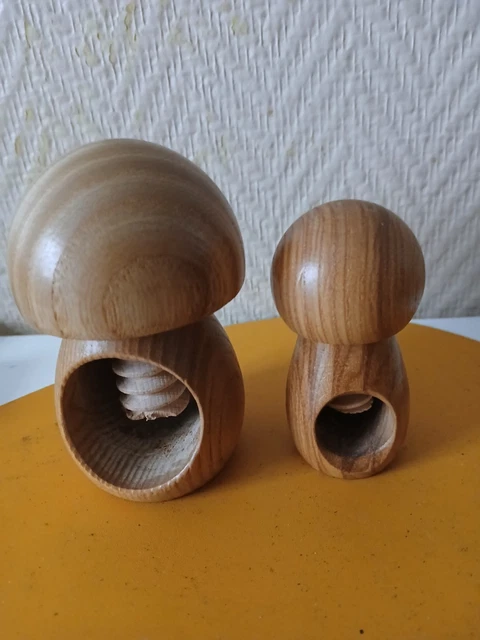 AnnonceProsudweb Casse-Noix ou Noisettes en Bois d'olivier