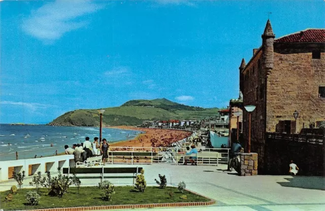 ZARAUZ - Vista parcial de la playa y palacio de Narros