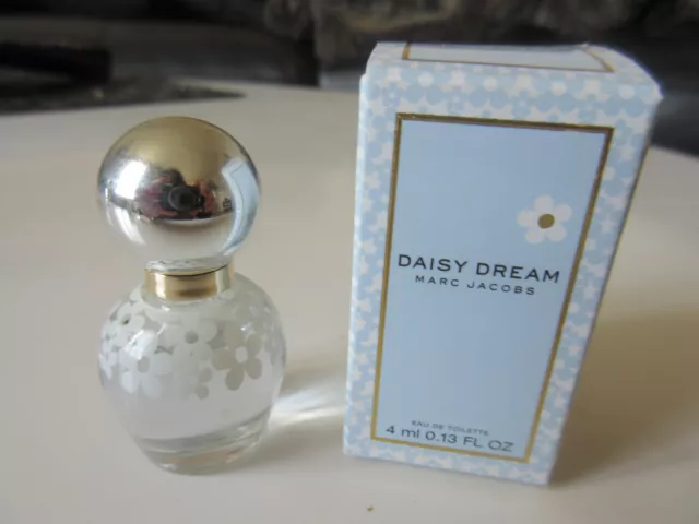 Miniature EDT Daisy Dream de Marc Jacobs 4 ml. Neuve + boîte.