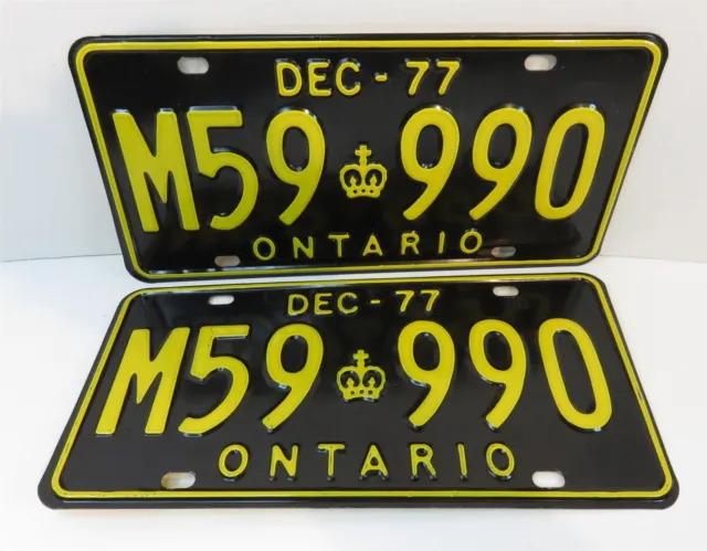 Vintage 1977 Original Ontario Canada License Plate Set - Black        (Inv39025)