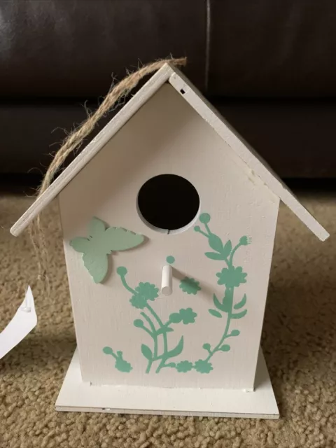 Wooden Painted White & Green decorative Bird House / Nesting Box - NEW With Tag