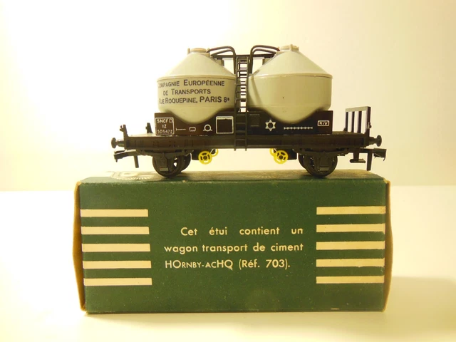 TRAINS HO HORNBY lot DE 8 wagons marchandises et 29 Rails Hornby et
