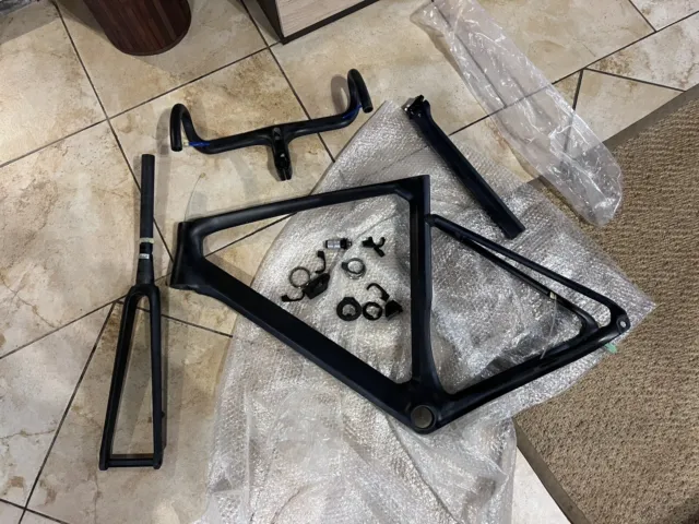 telaio carbonio bici da corsa 3