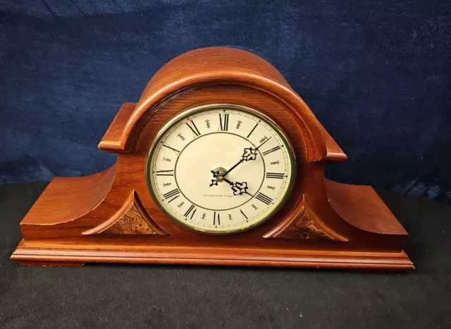 VINTAGE - WESTMINSTER CHIME Wood Mantle Clock - Quartz - Roman Numerals - Works