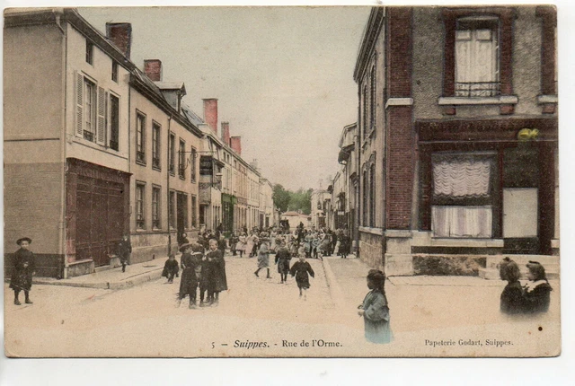 SUIPPES - Marne - CPA 51 - la rue de l' Orme - belle carte couleur - enfants