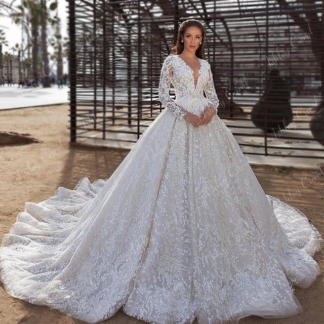 Luxury Wedding Dresses Exquisite Princess V-Neck Beaded Lace Applique Gowns