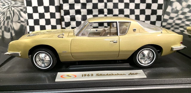 Studebaker Avanti 1963 Solido 1/18 - Collection