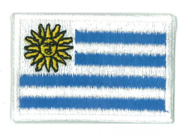 Écusson patche patch drapeau URUGUAY petit 45 x 30 mm brodé thermocollant