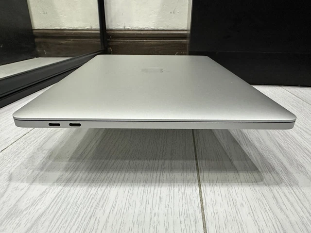 Apple MacBook Pro Retina 13.3" 2017 - 256GB SSD 16GB Ram 3.1GHz Core i5 - Silver 5