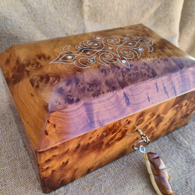 Boîte à bijoux en bois de thuya verrouillable en loupe marocaine avec clé,...