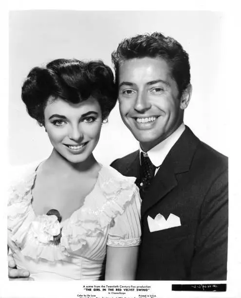 Joan Collins and Farley Granger The Girl in the Red Velvet Swing 1- Old Photo