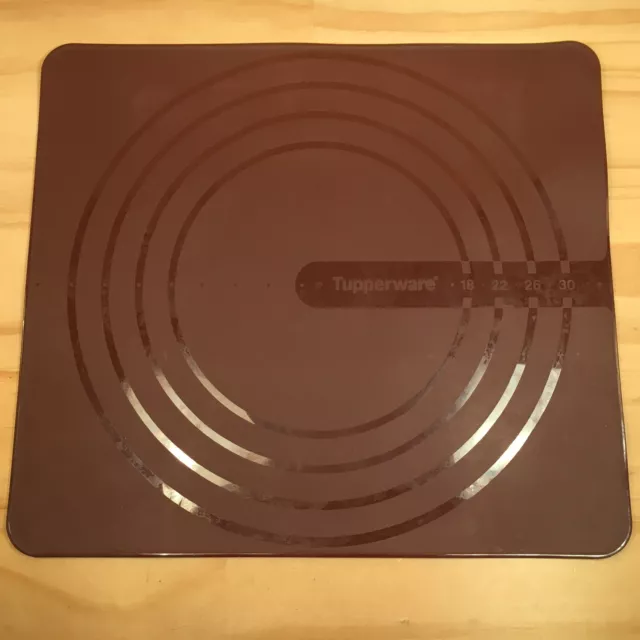 TUPPERWARE "Brown" High Quality Silicone Bakers Mat Fondant Pastry Board Surface