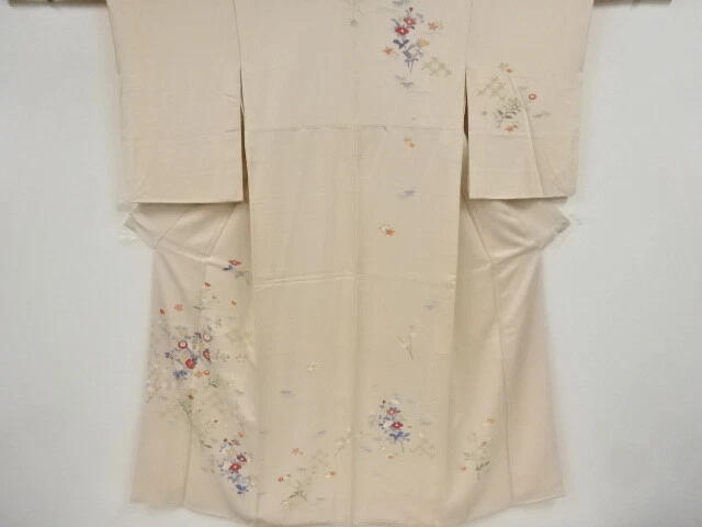 39861# Japanese Kimono / Antique Kimono / Embroidery / Floral Plants
